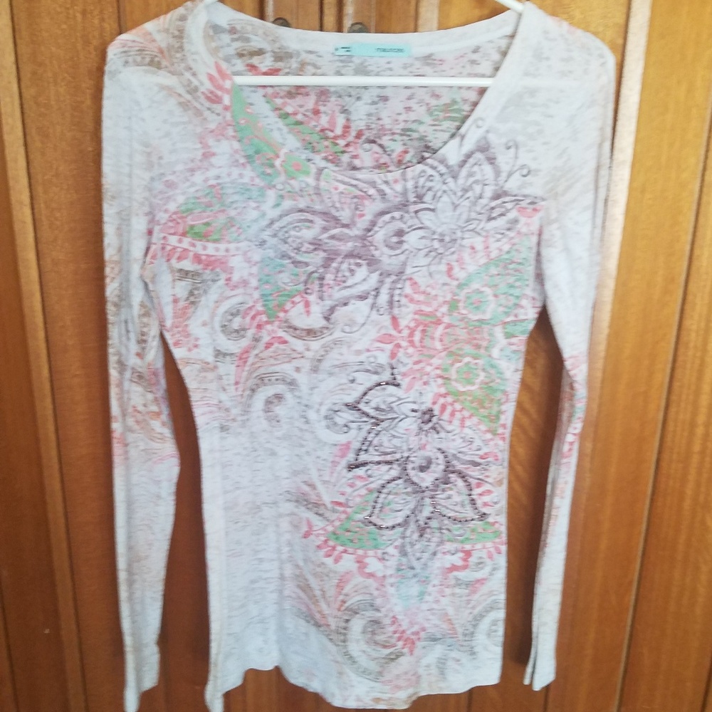 Long sleeve shirt